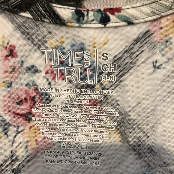 Time And Tru Small Cris Cross Floral Tank - Picture 3 of 7